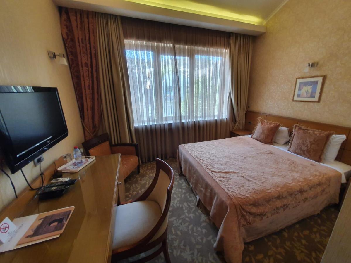 Riviera Hotel Baku Exteriör bild